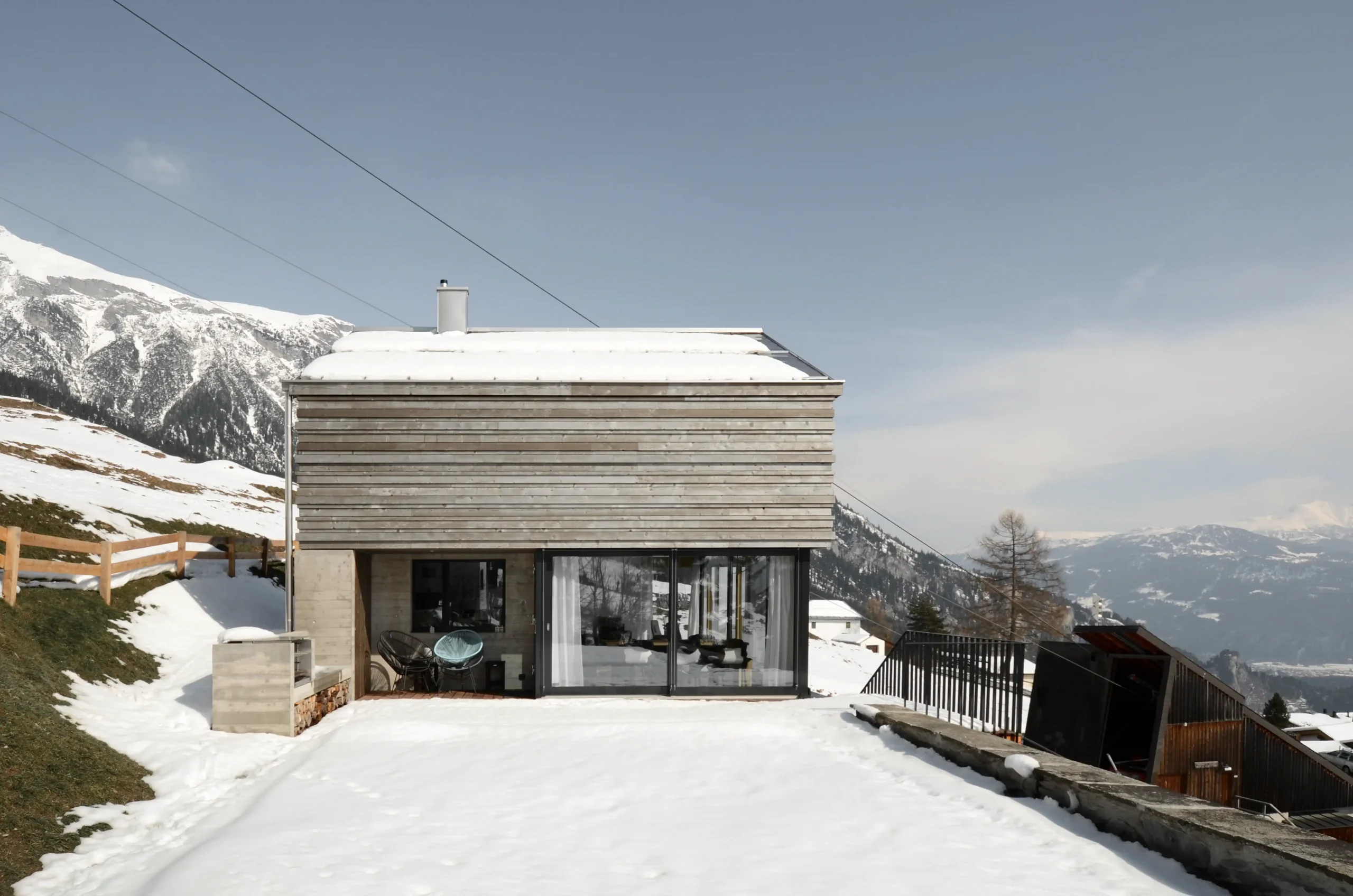 Ferienhaus Tschiel Fidaz Terasse im Winter