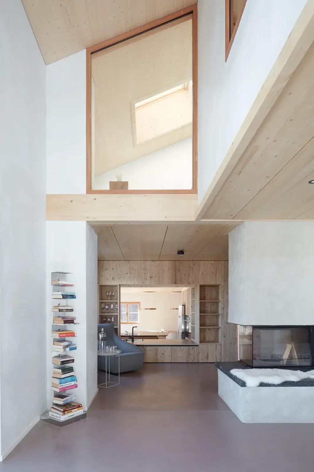 Haus Jettli Altbau Flims Wohnzimer und einem Kamin