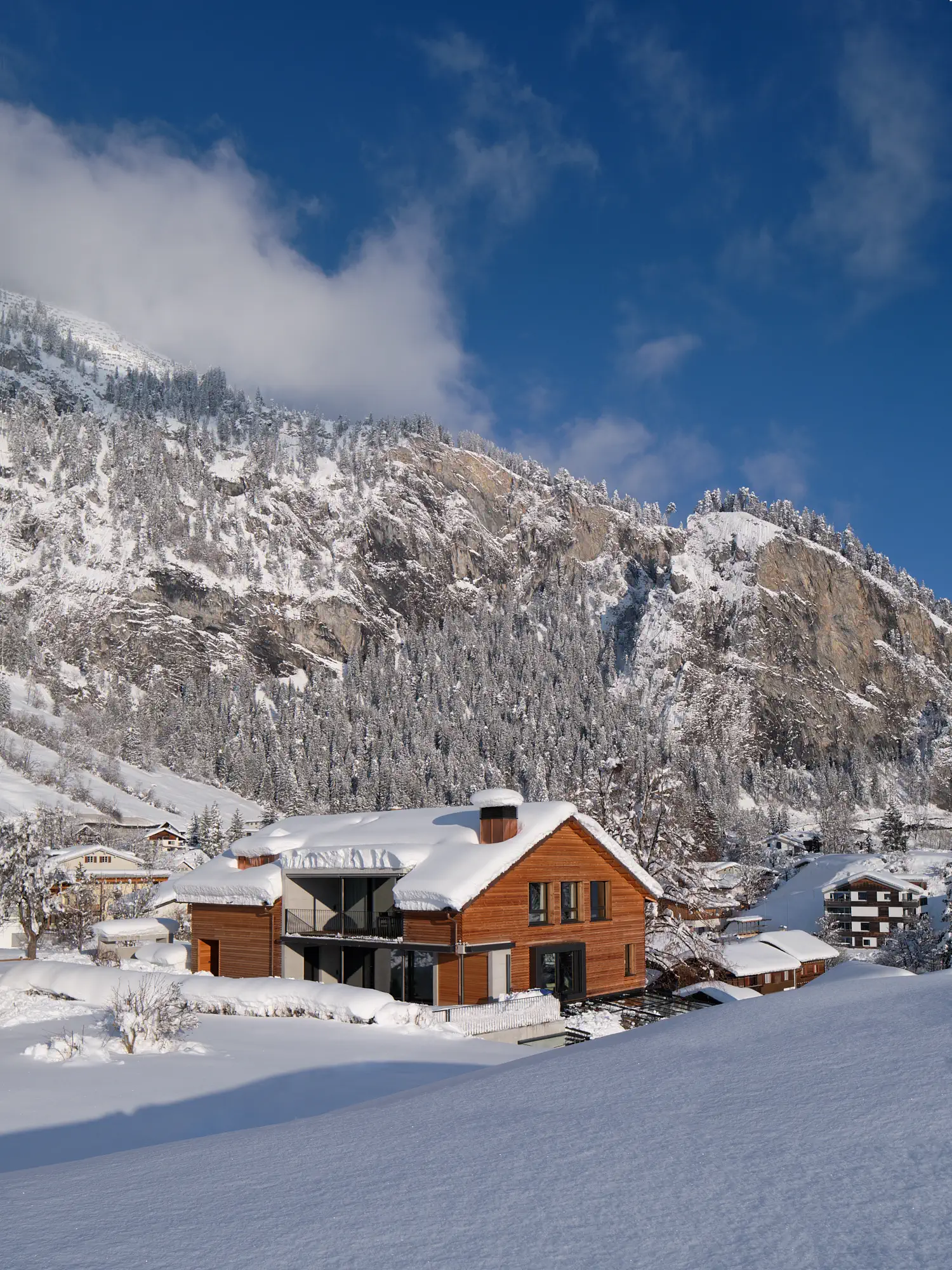 Porta Pfister Trin Aussenansicht im Winter