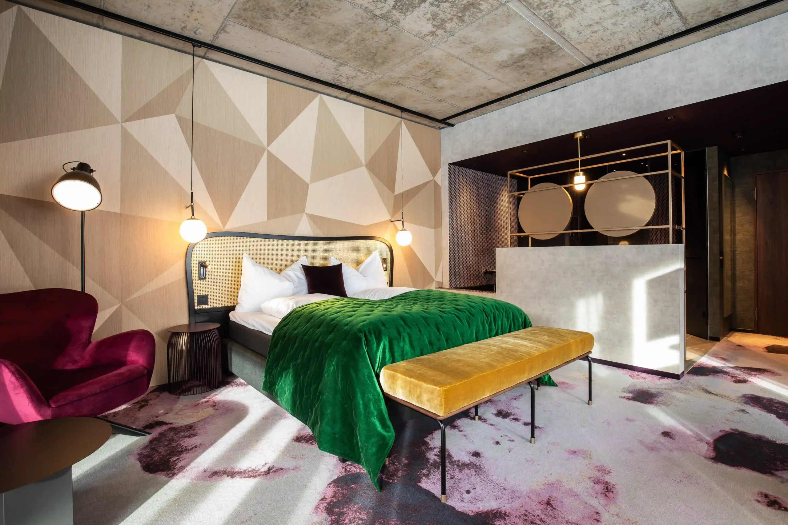 Stenna Center Mieterausbau Hotel Restaurant THE HIDE Flims Schlafzimmer mit Doppelbett